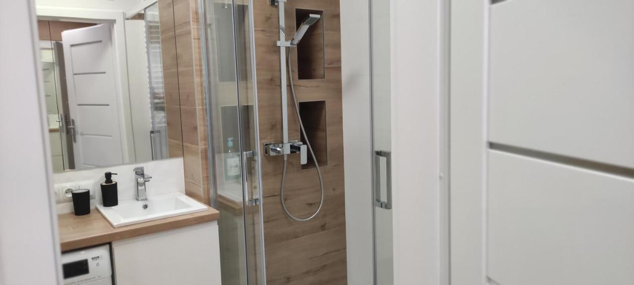 Apartament Przy Fabrycznym Lodź Bagian luar foto