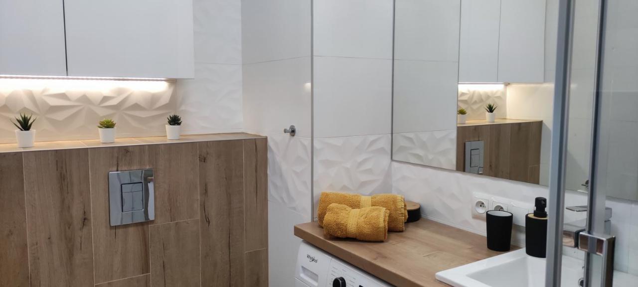 Apartament Przy Fabrycznym Lodź Bagian luar foto